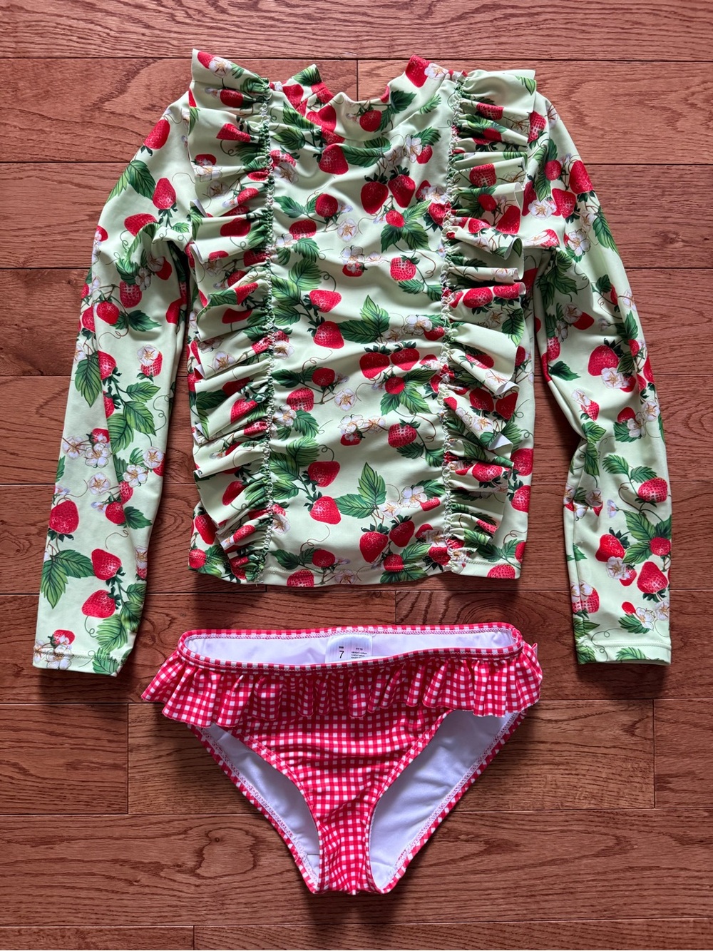 Seafolly girls 2 piece size 7 strawberries gingham